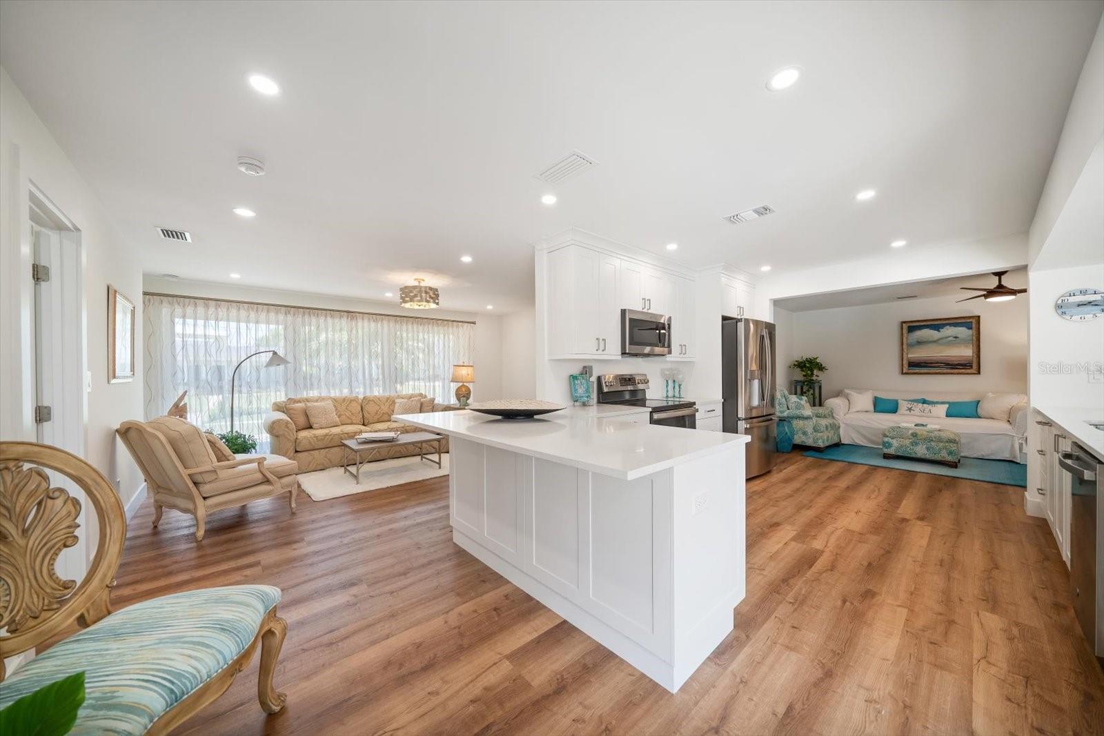 Open floor plan provides plenty of room to entertain grandly!