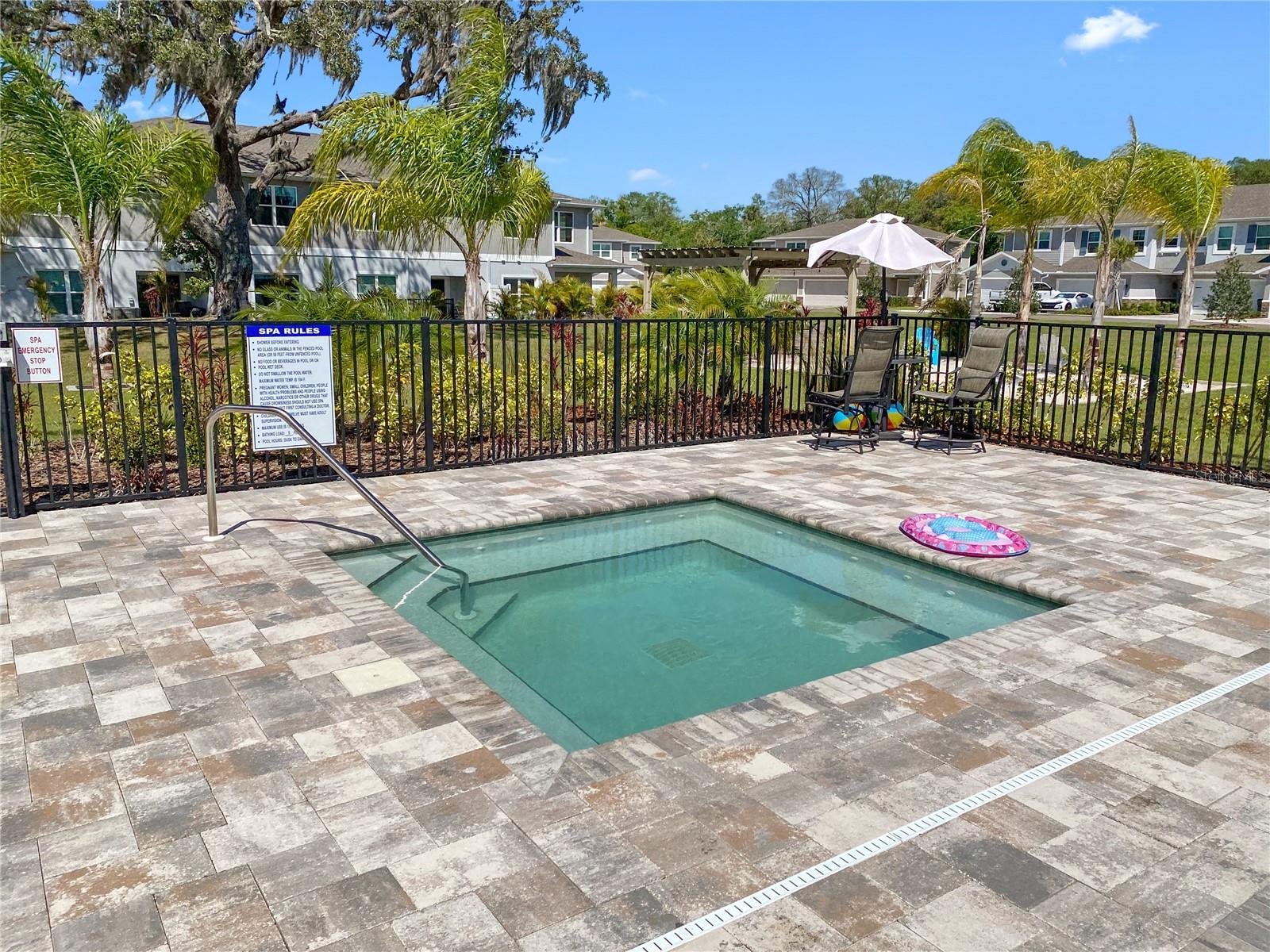 Spa tub in pool area