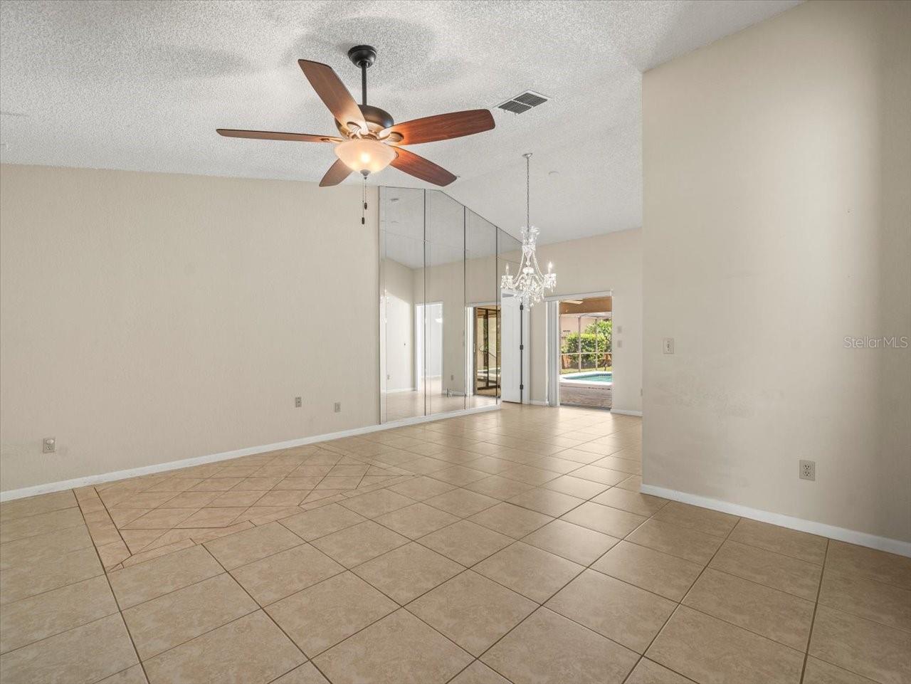Family & Dining Room