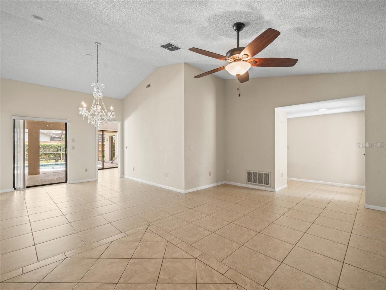 Family & Dining Room