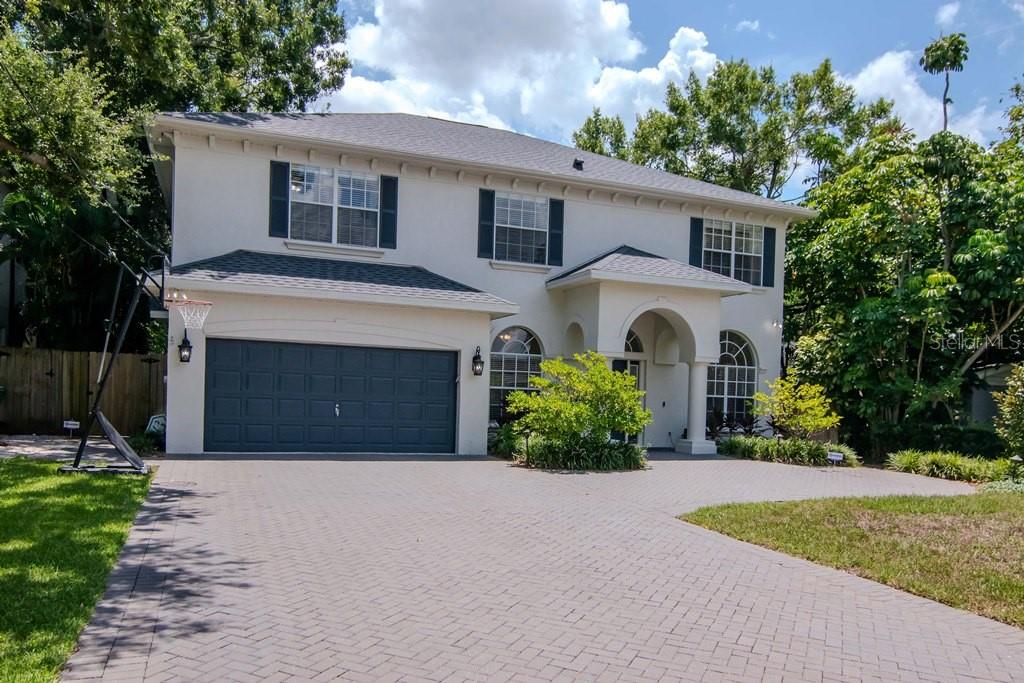 Charmer in Bayshore Beautiful