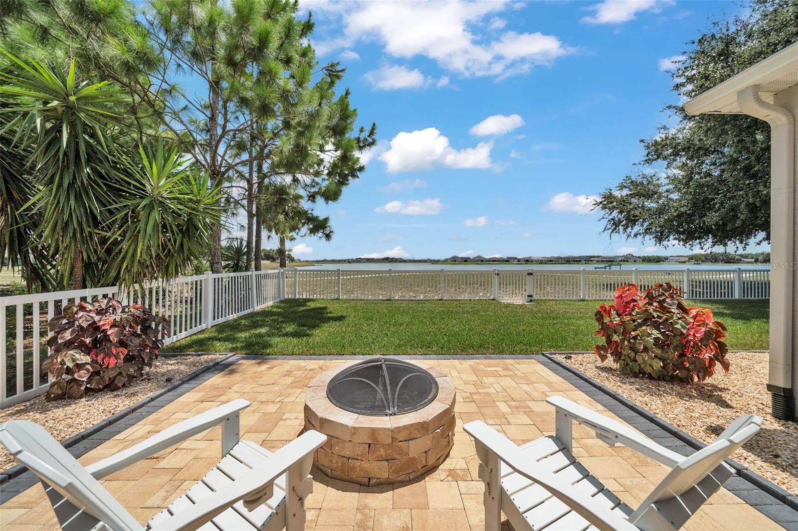 Firepit Overlooking Lake
