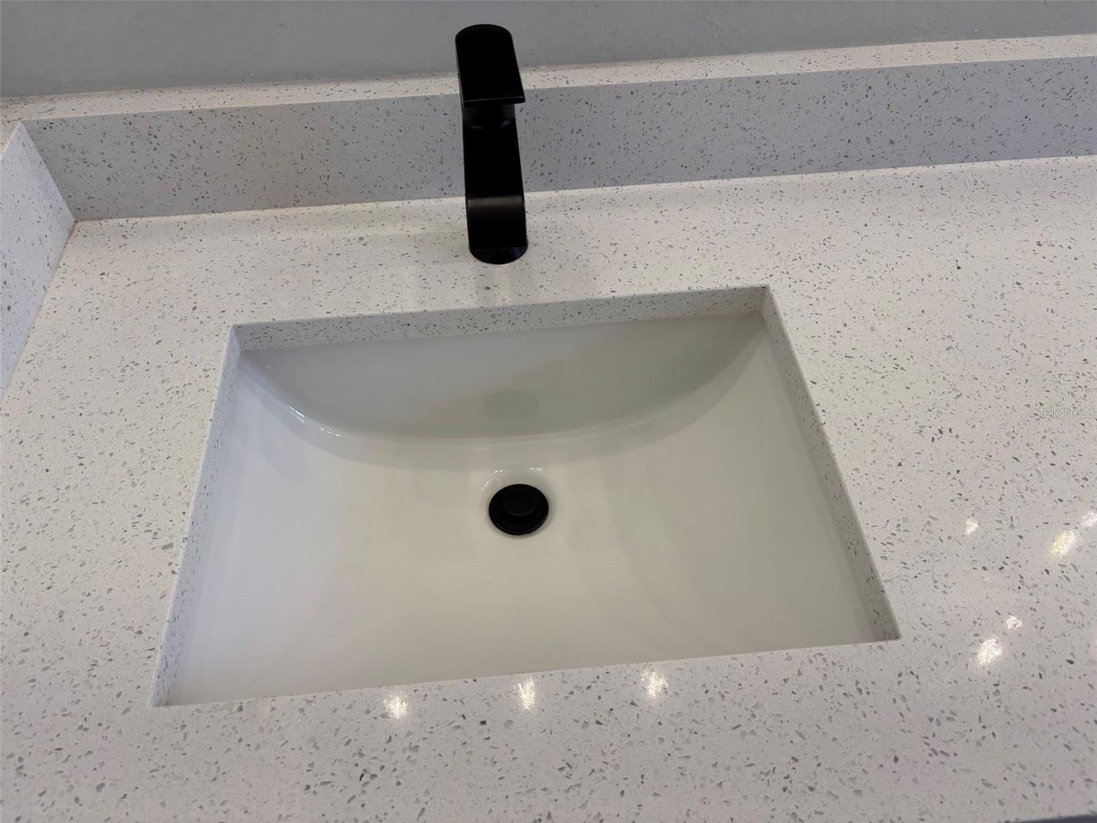 Sparkly Quartz Countertops