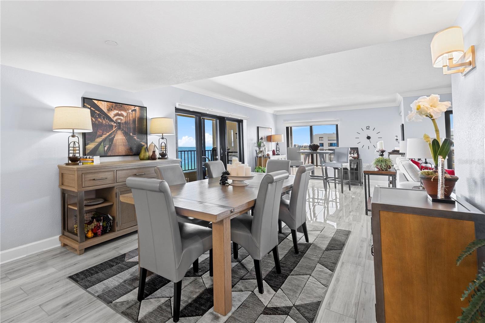 great room - dining area