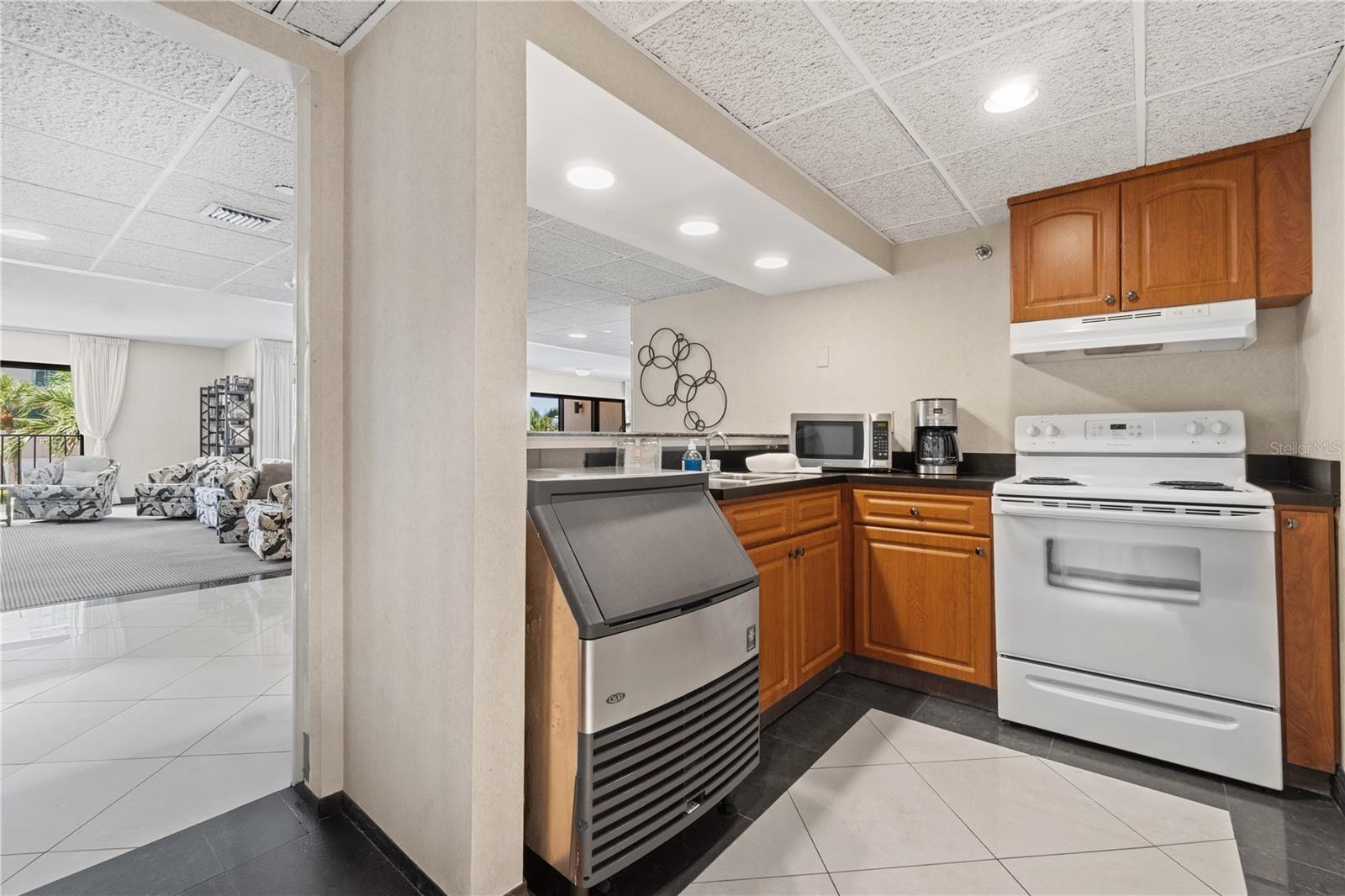 clubhouse kitchen