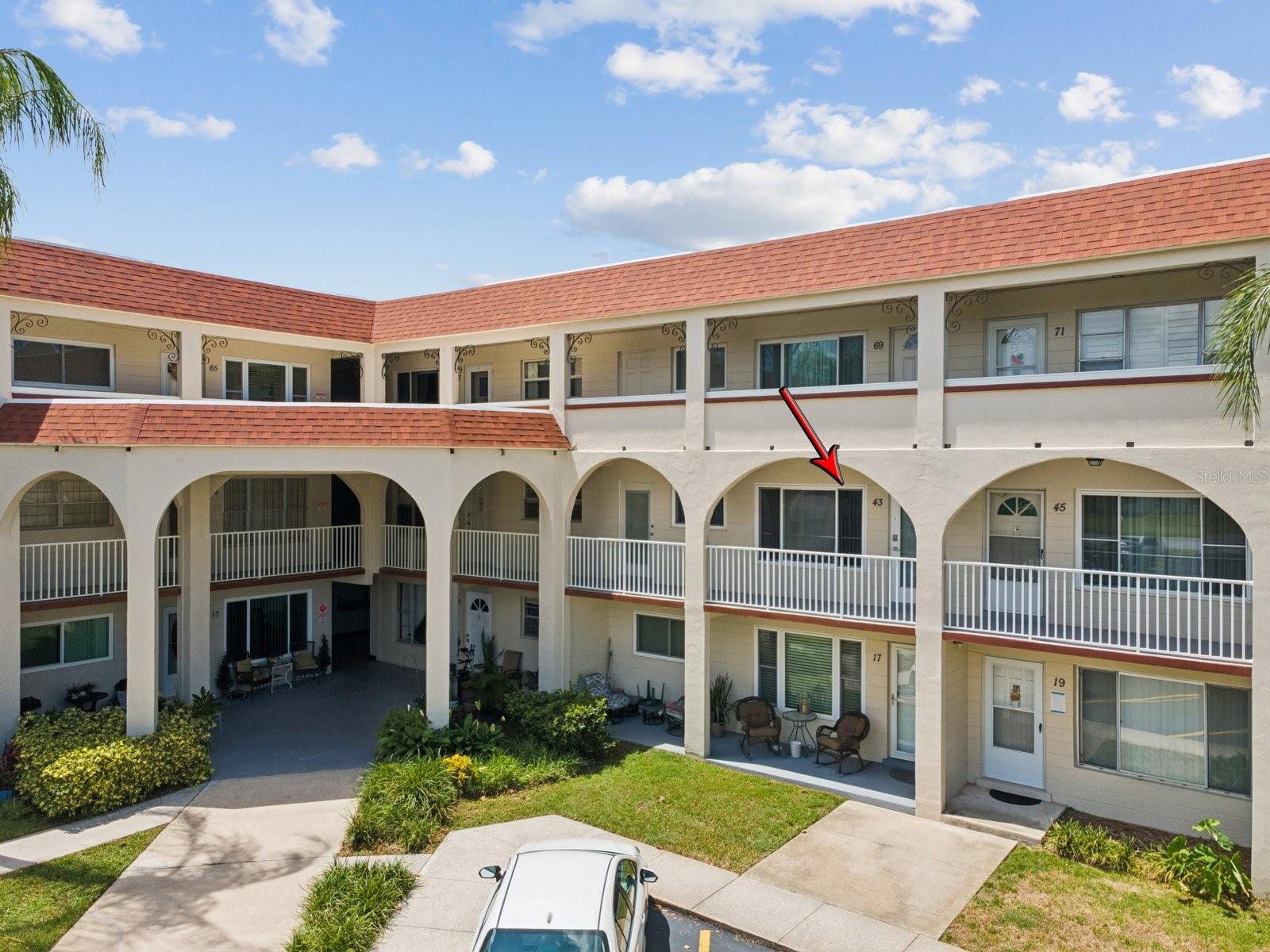 Close to elevator and laundry