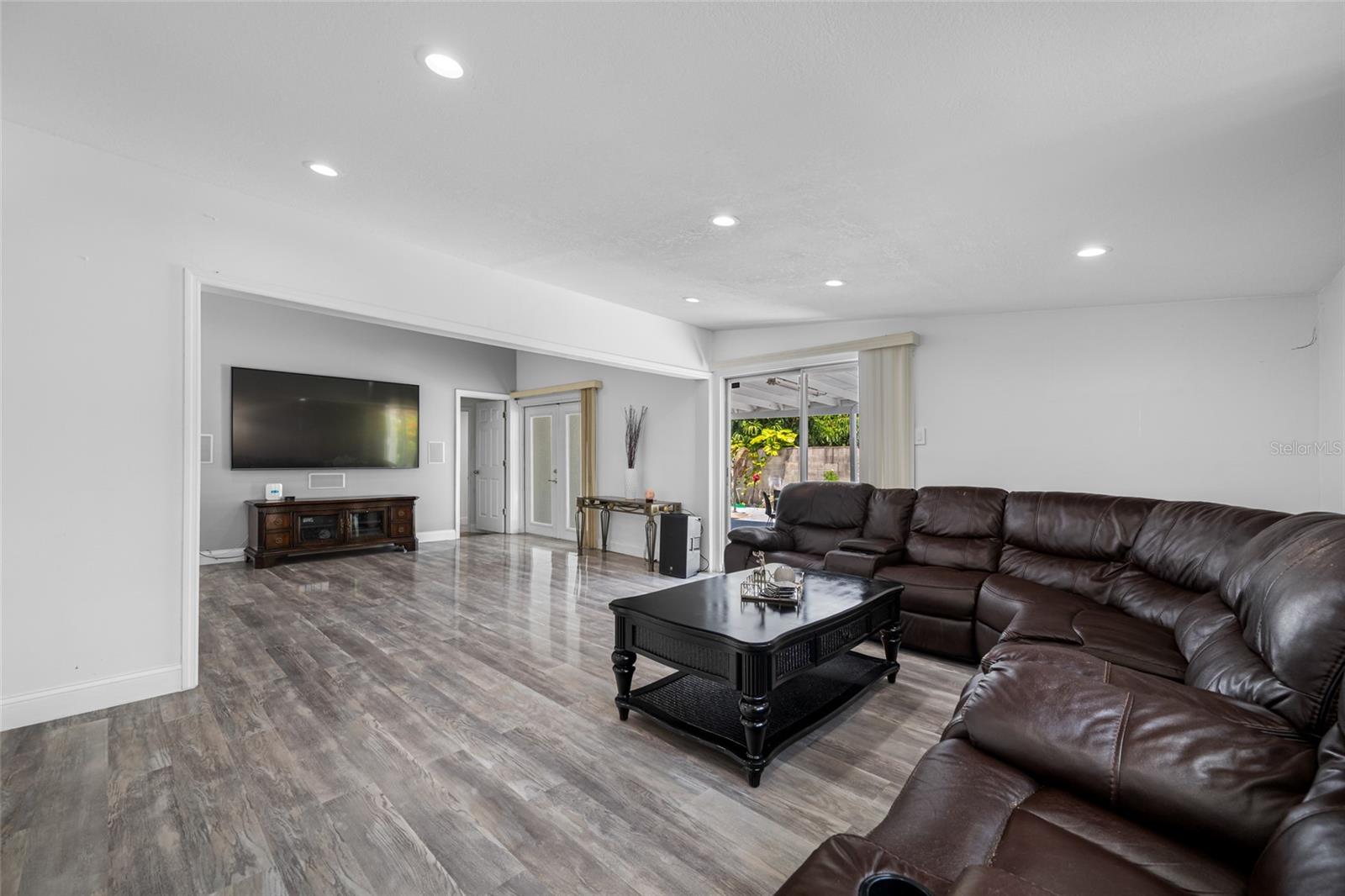Spacious Family Room