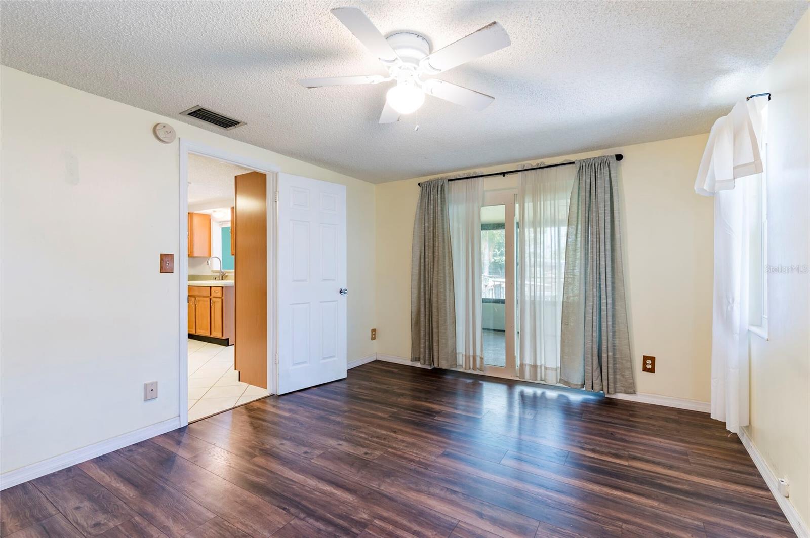 Primary suite
