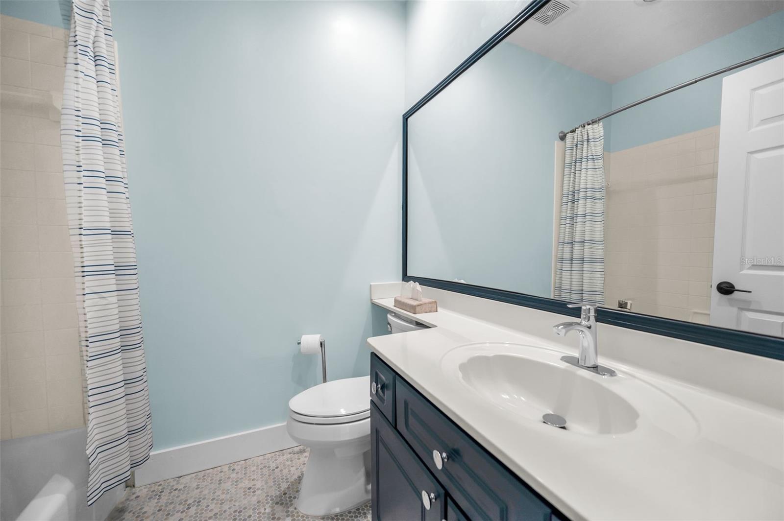 2ND BATHROOM