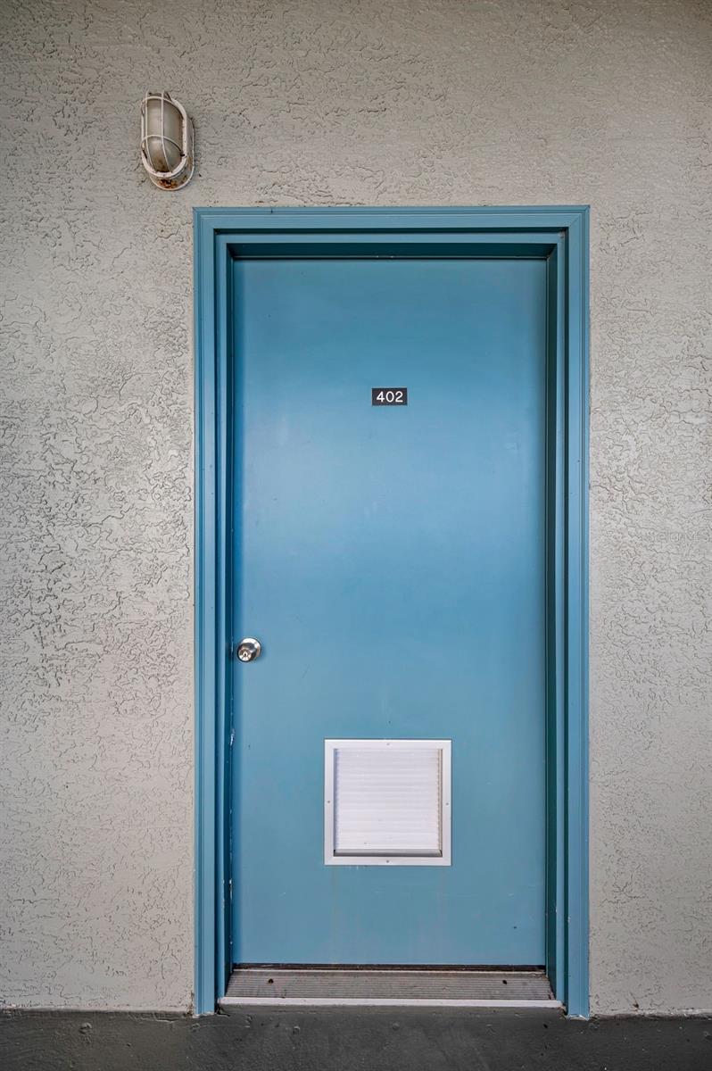 YOUR PRIVATE STORAGE ROOM