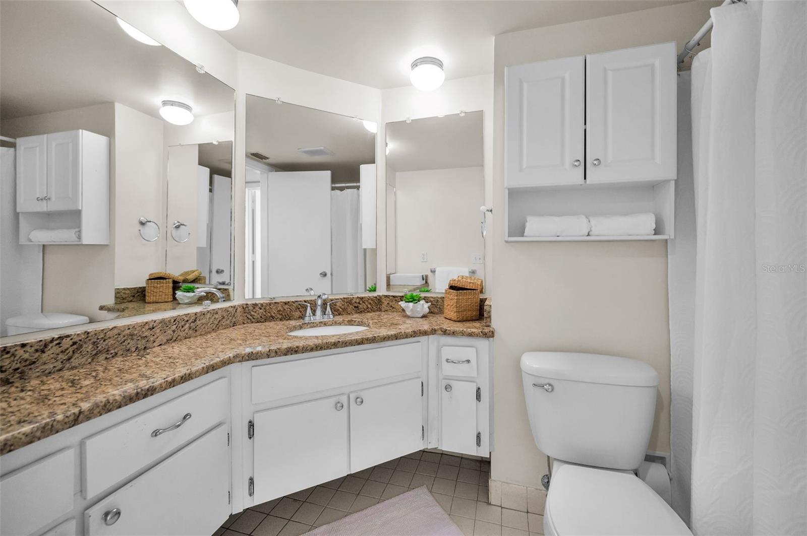 2nd Bathroom