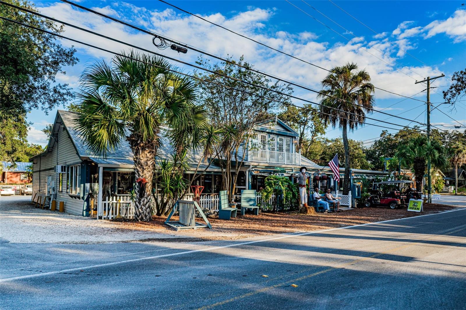 Local restaurants within walking distance
