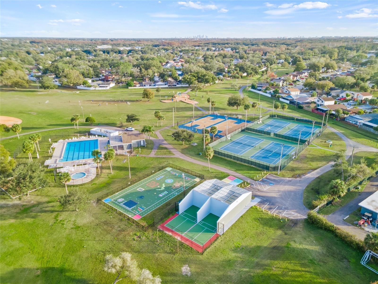 TB8415658