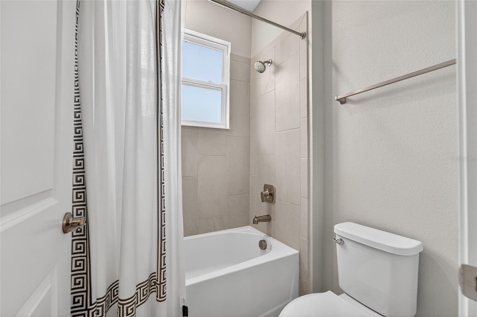 Bathroom 2 ensuite