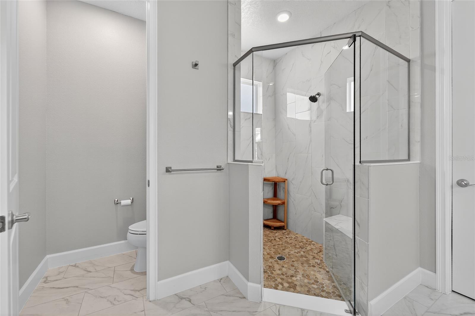 Master ensuite