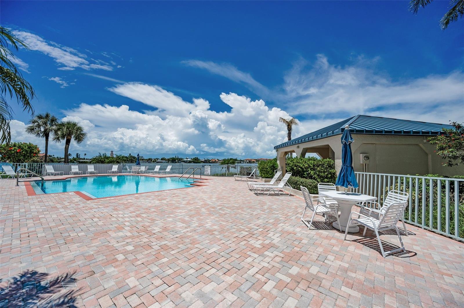 Beachwalker pool