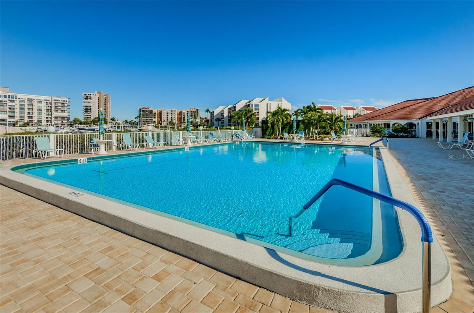 Master HOA pool