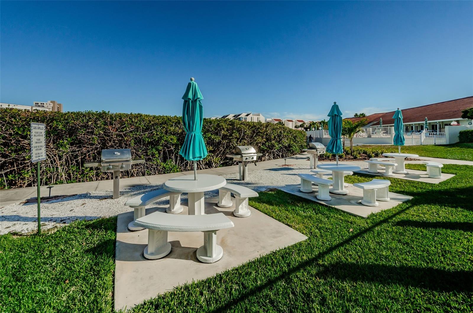 Master HOA grill area