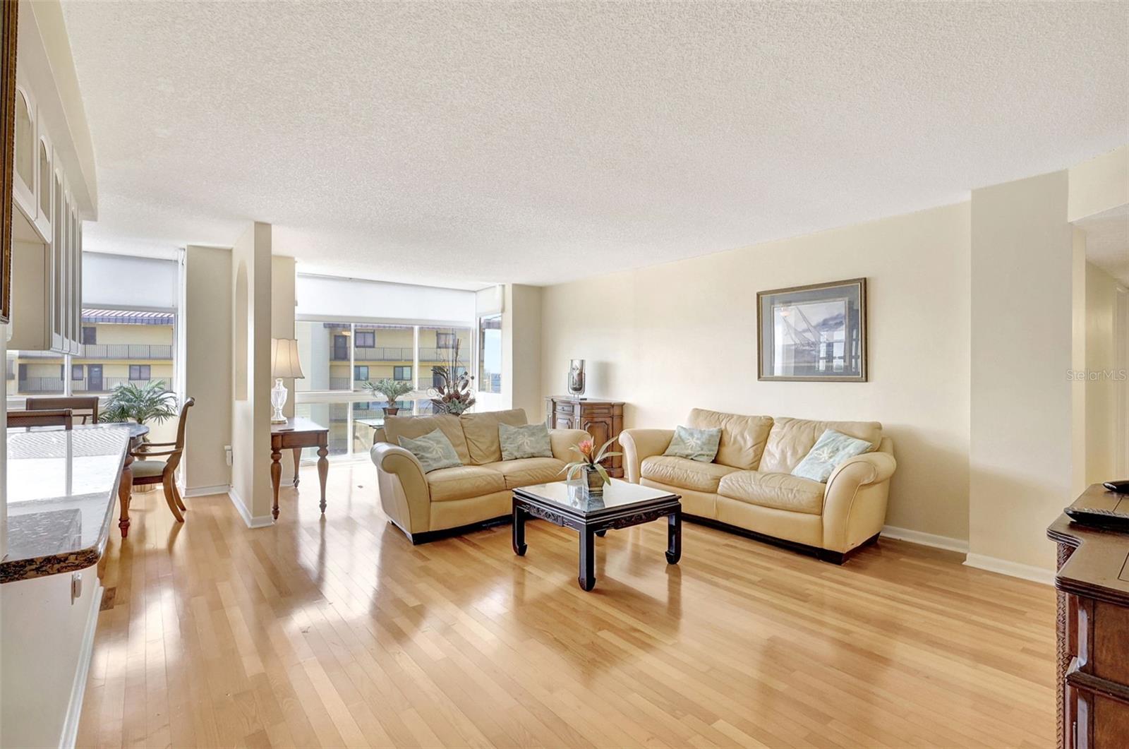 As you enter the the living area you will see that it is light and airy.