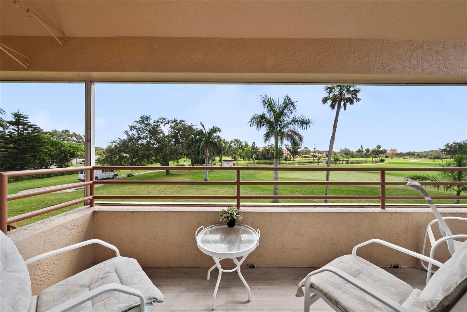 2nd story balcony Golf view