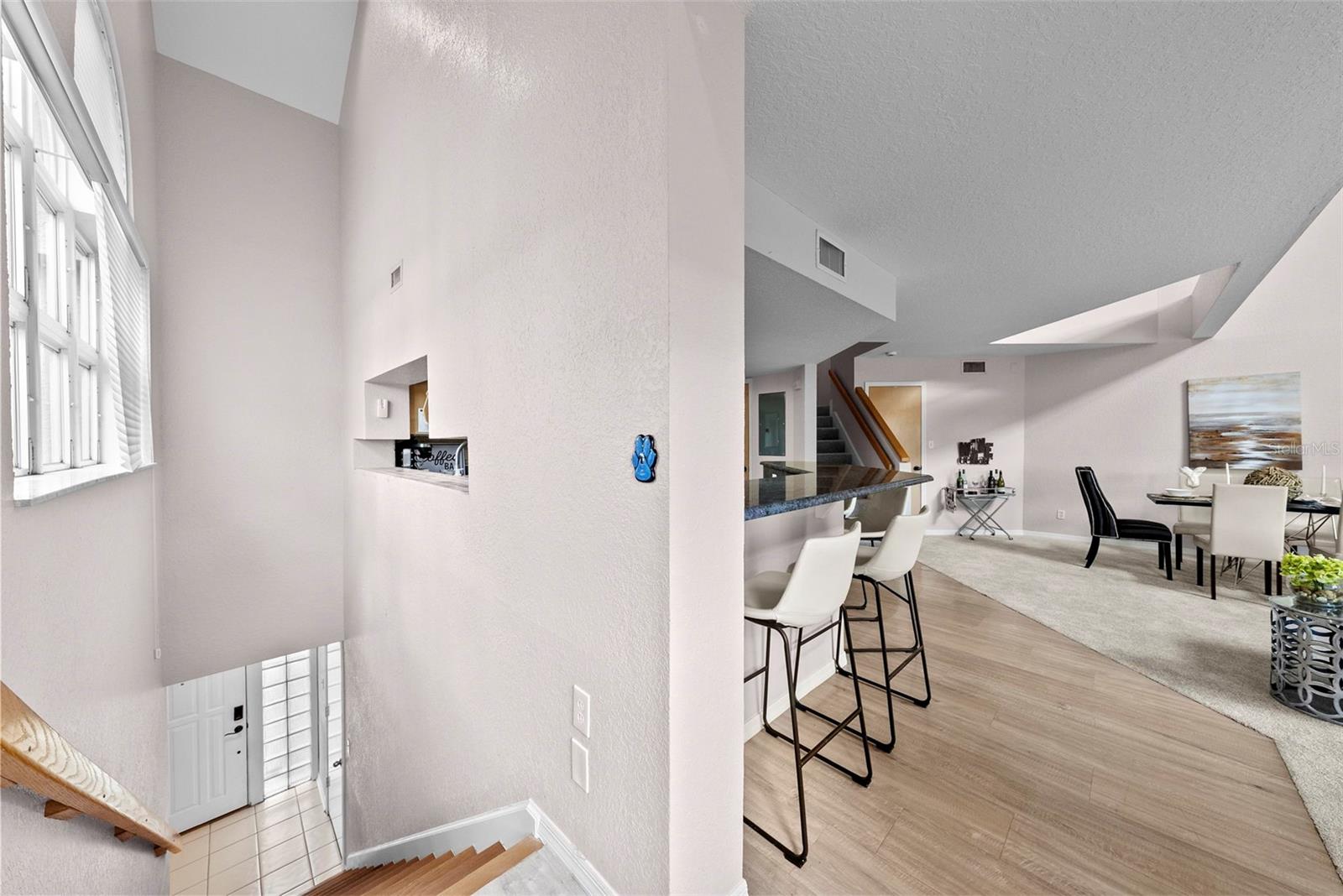 2nd story living/dining/kitchen entry