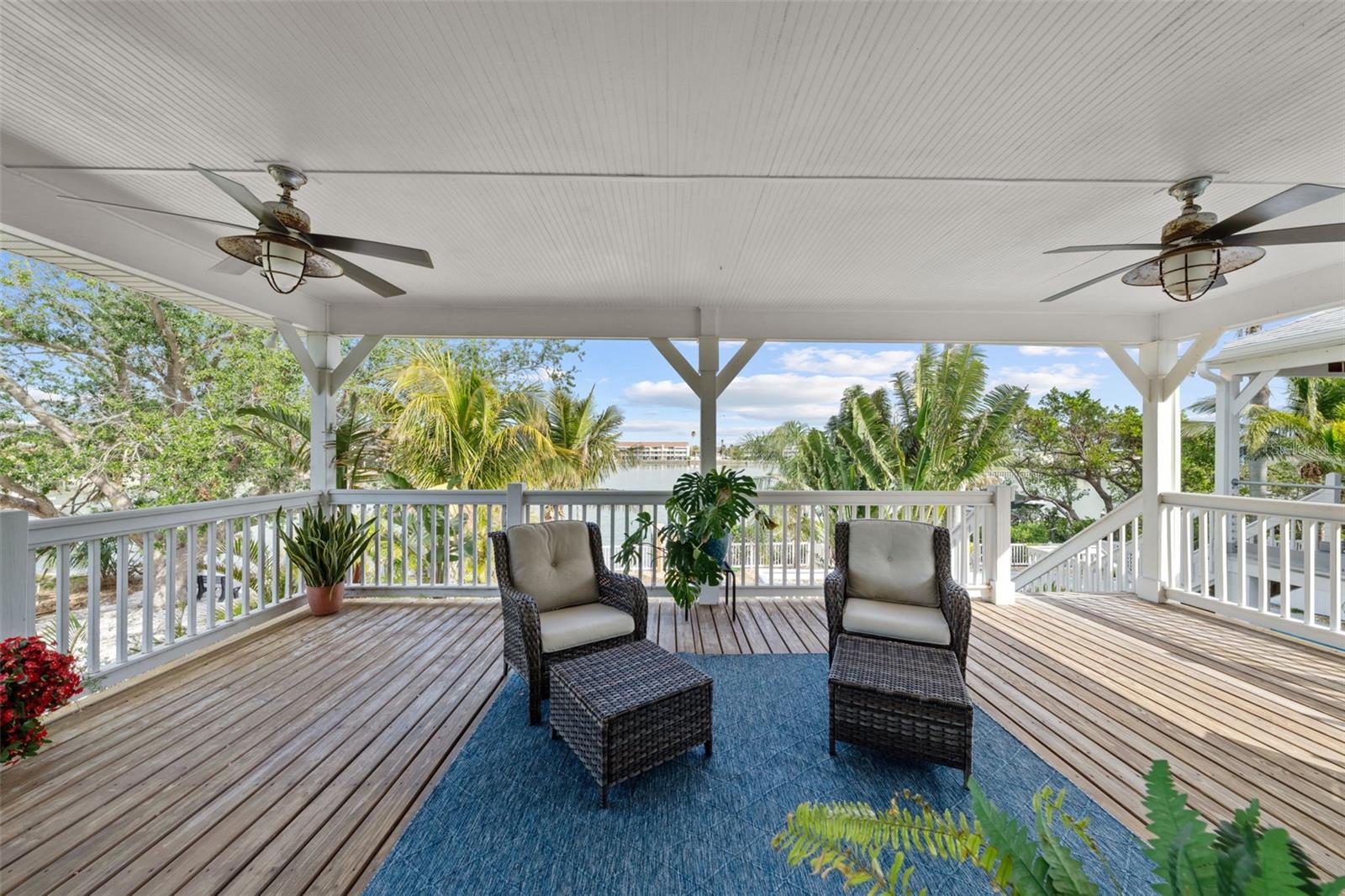 Large Covered Porch on the Waterside