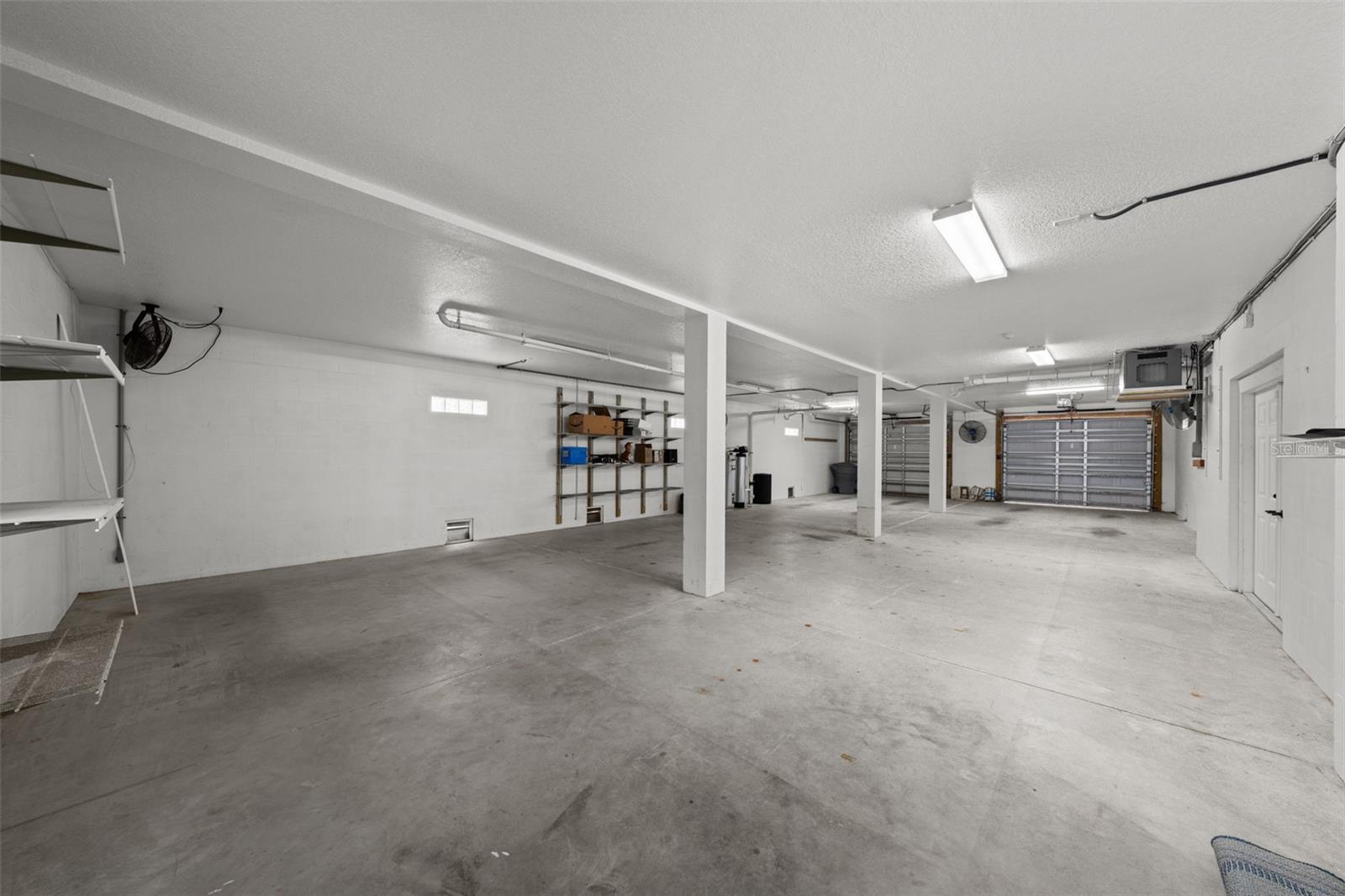 Huge Garage!