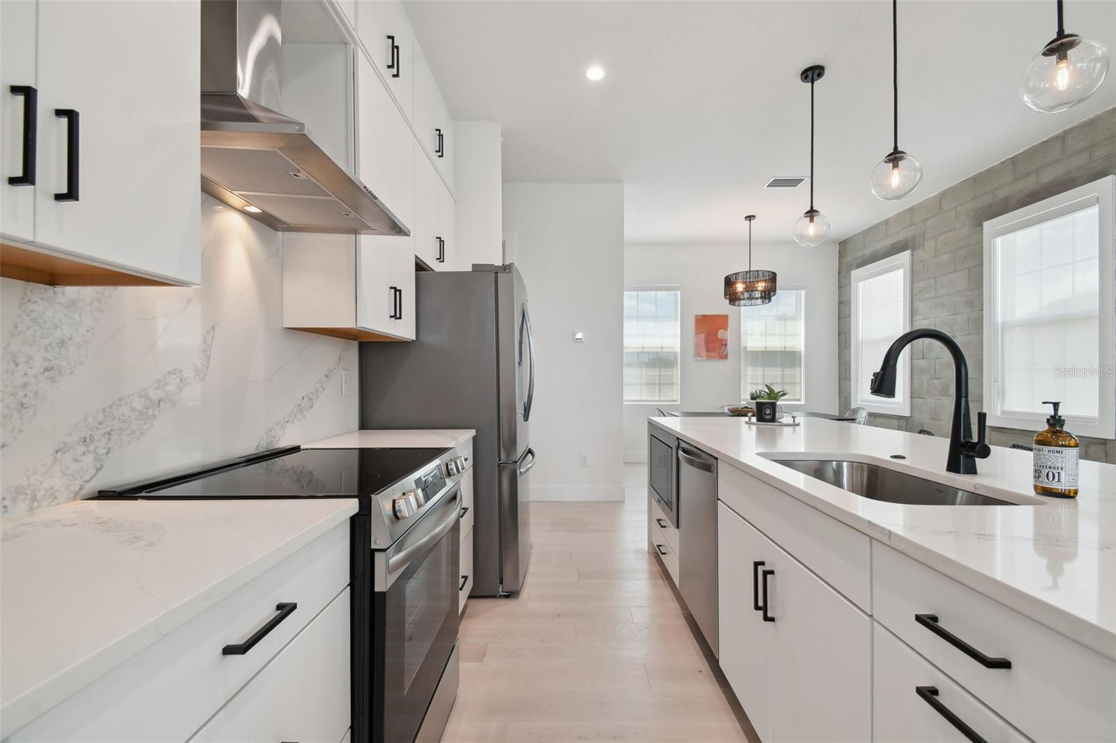 Kitchen - Level 2