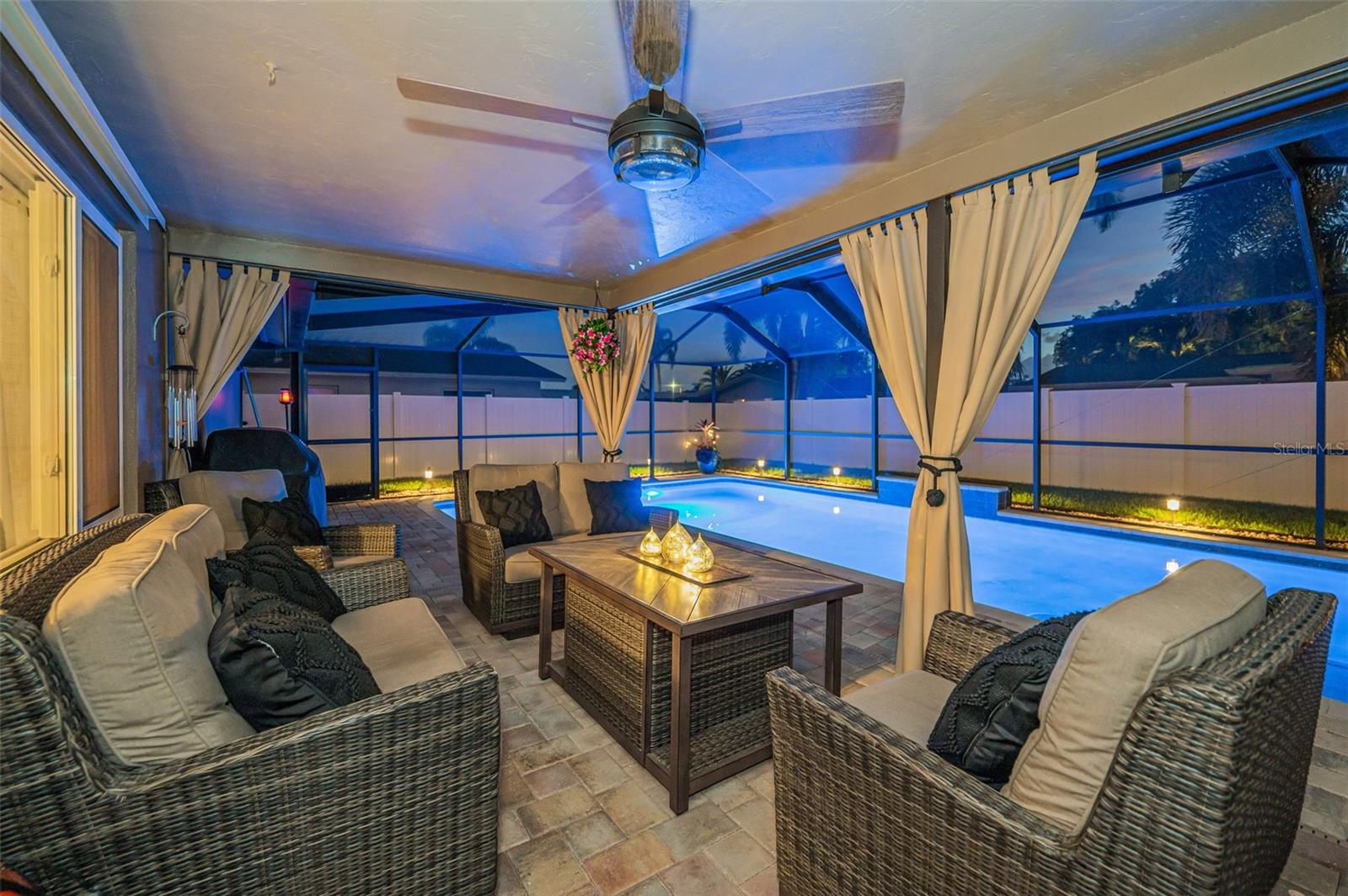 Lanai/Pool