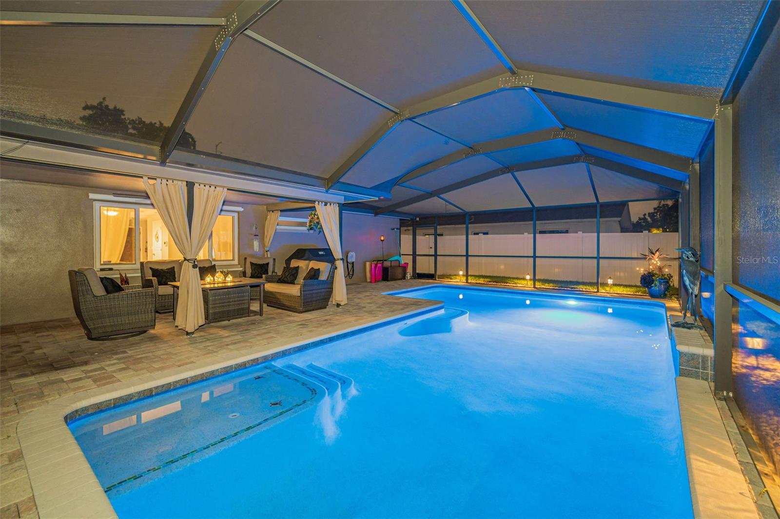 Pool/Lanai