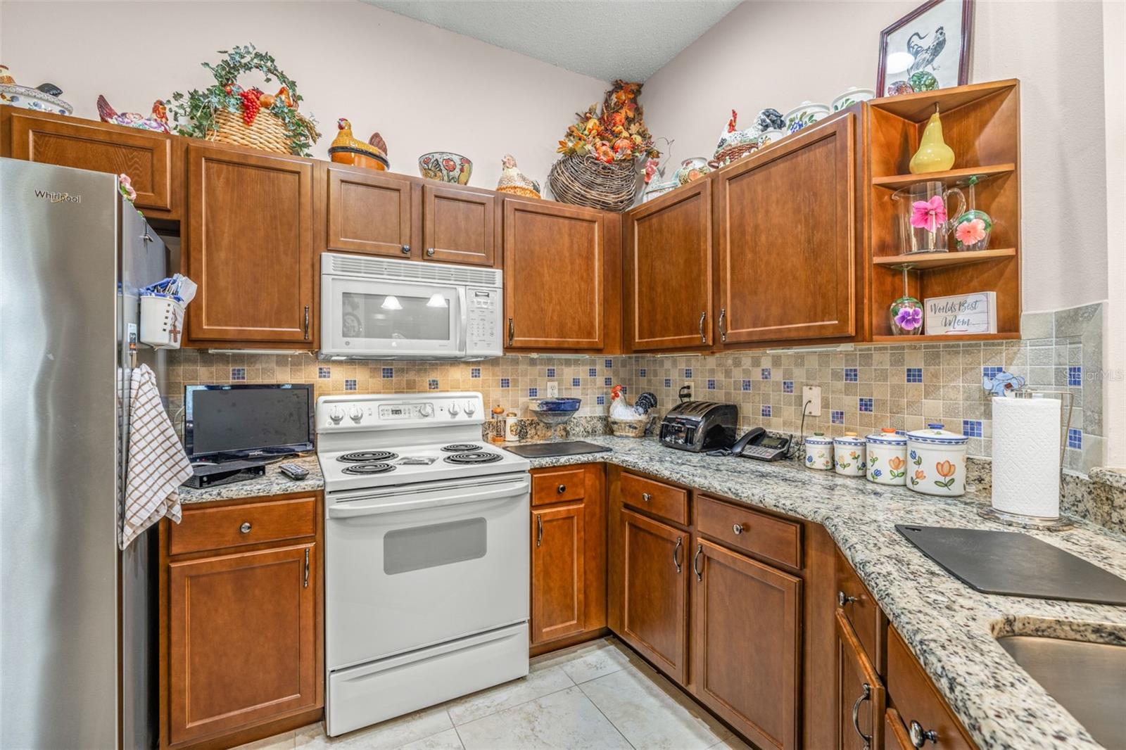 Striking tile backsplash