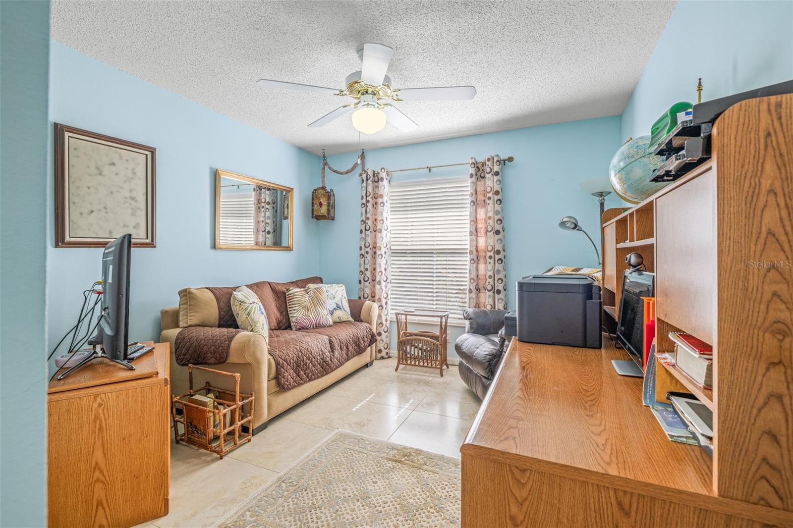 Bedroom #2 - for guests or office or hobby room .....