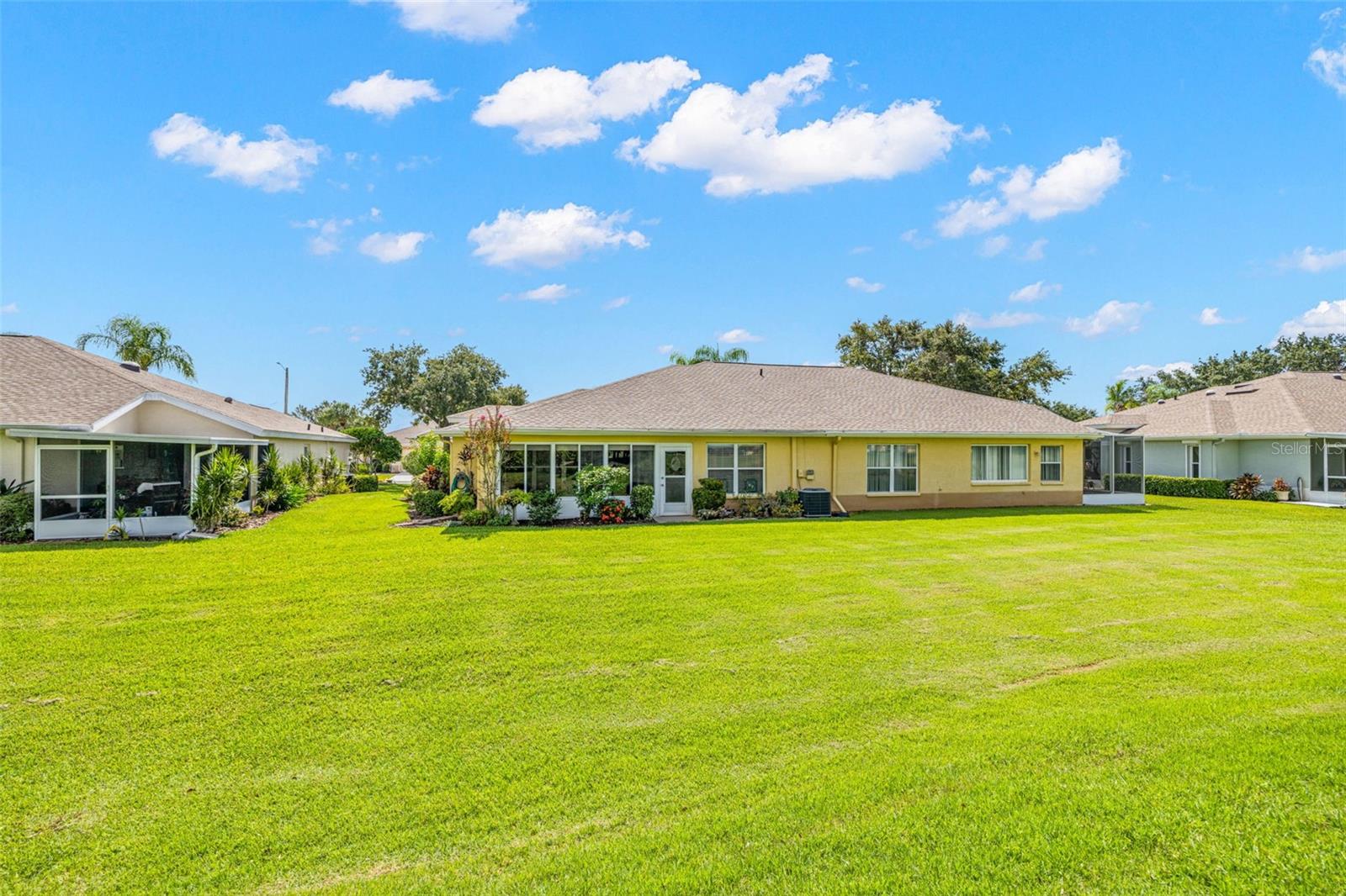 Spacious backyard - no rear neighbors