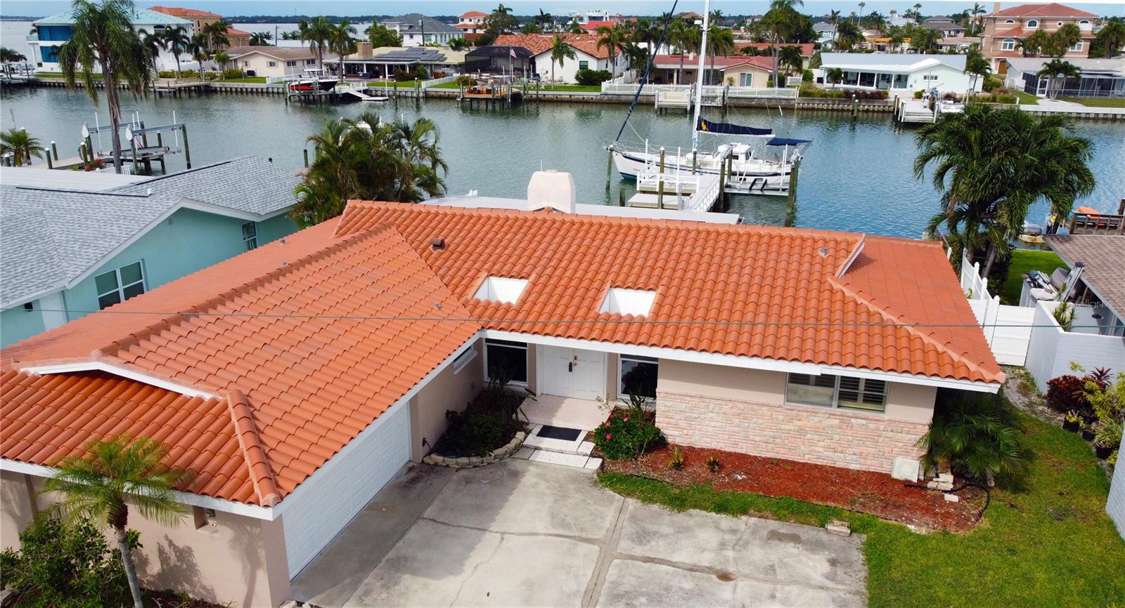 Barrel Tile Roof New in 2023