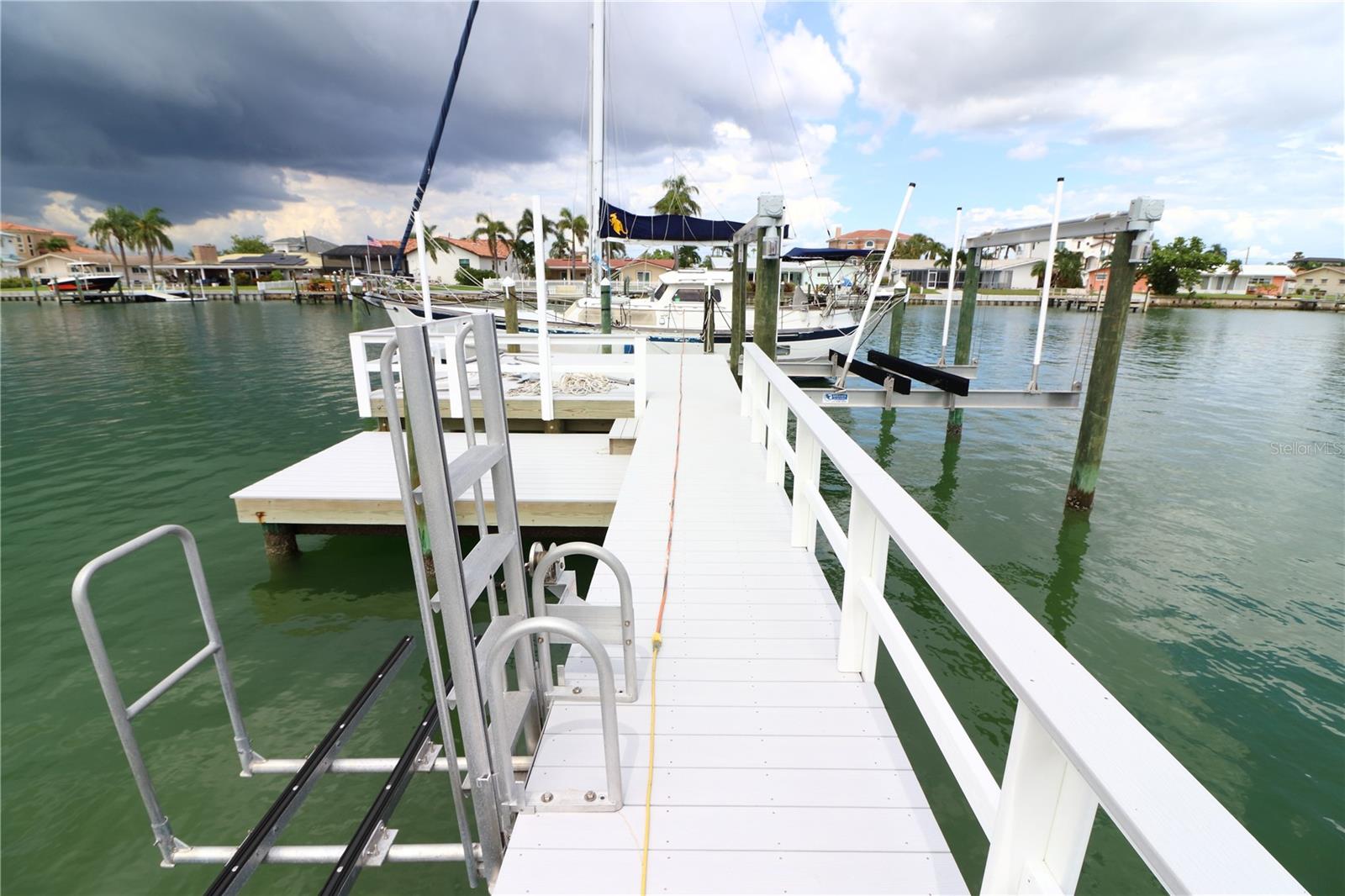 50' Dock New in 2024