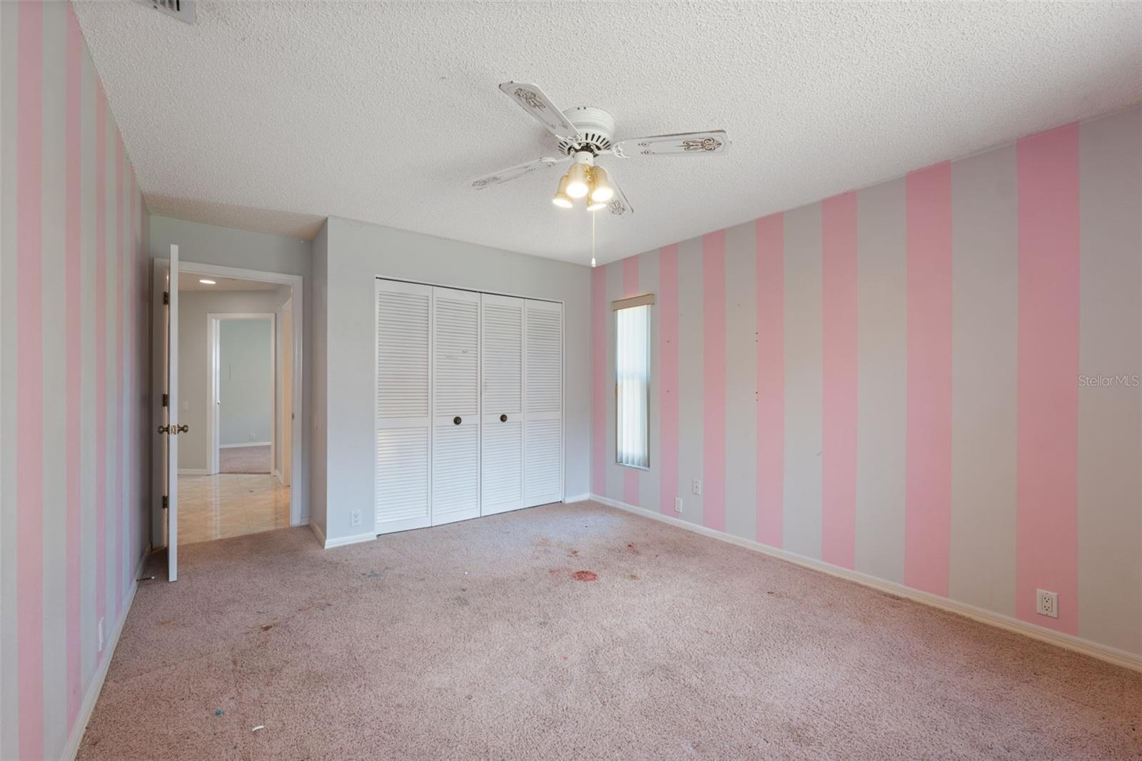 P4935863