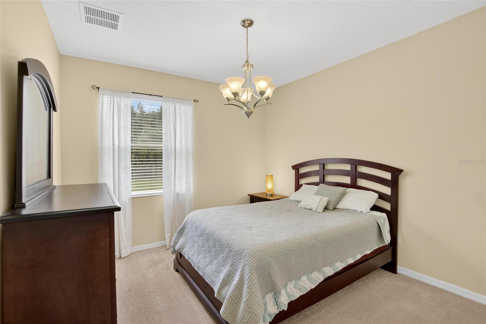 Guest bedroom