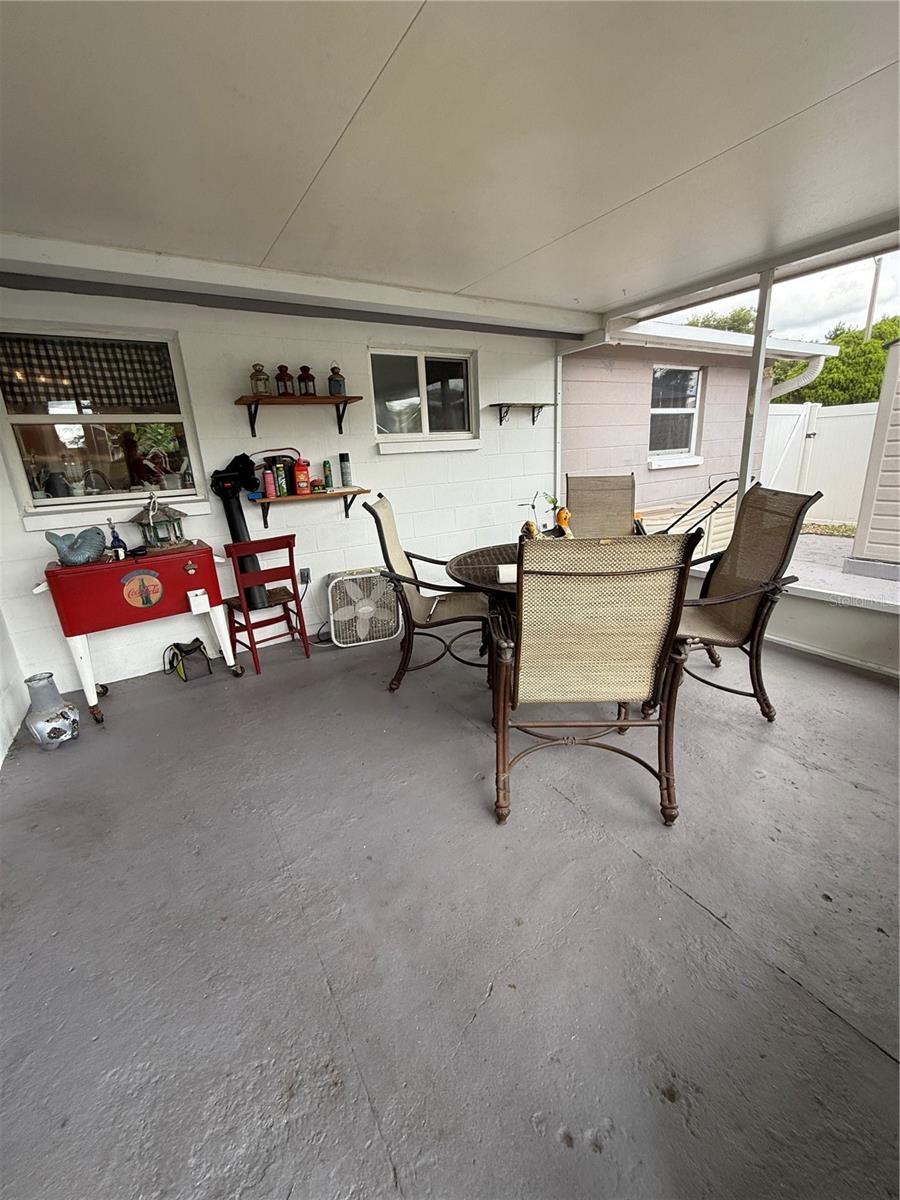 Screened lanai