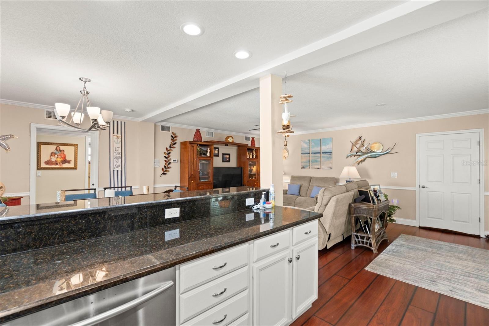 kitchen lower level