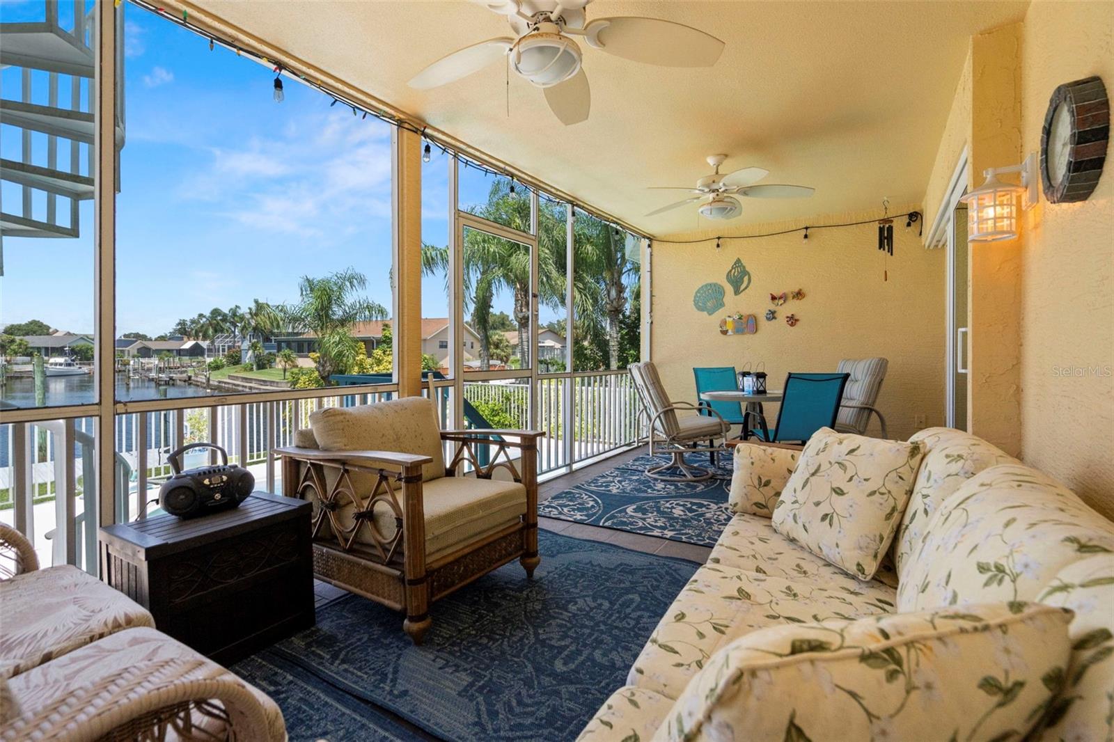 screened lanai lower level
