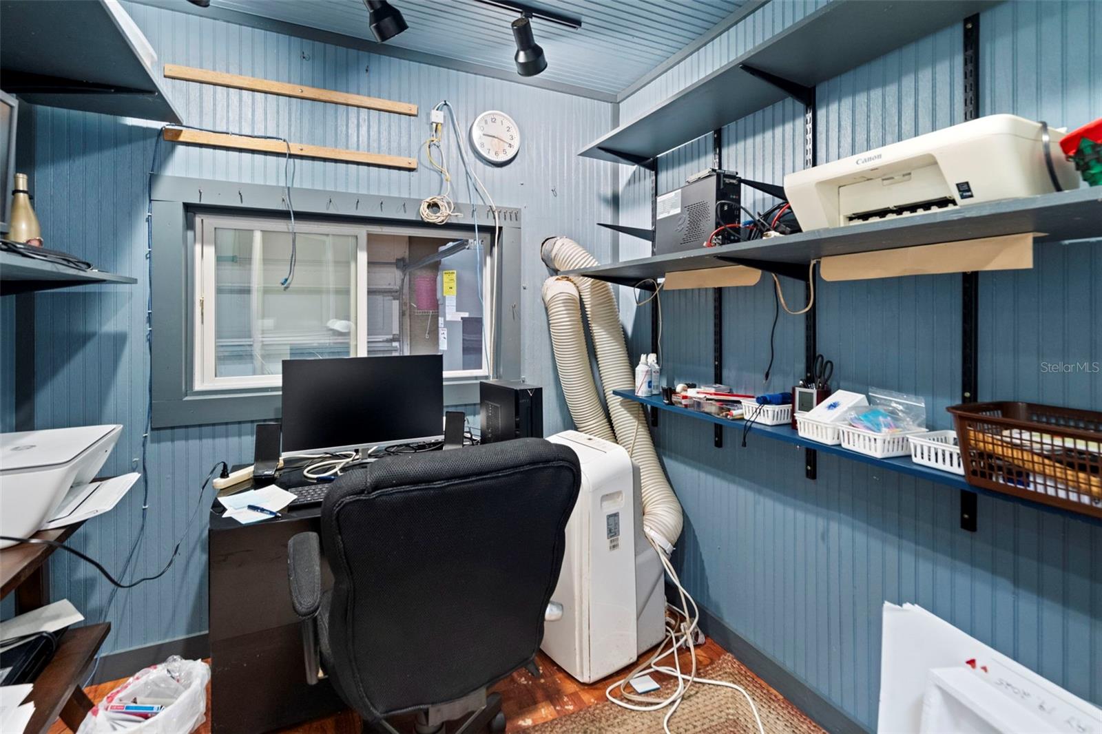 fully functioning office in garage -- very private