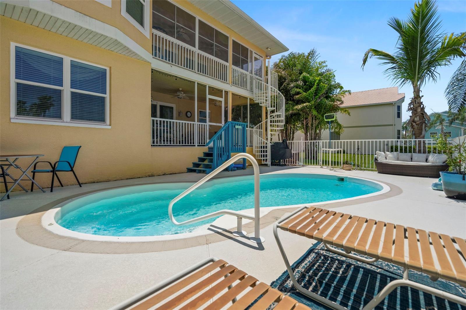 pool deck