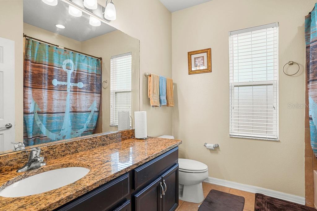 Upstairs second bath