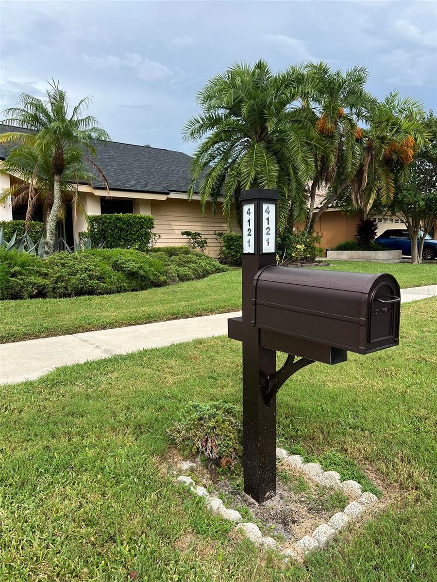 Private Mailbox