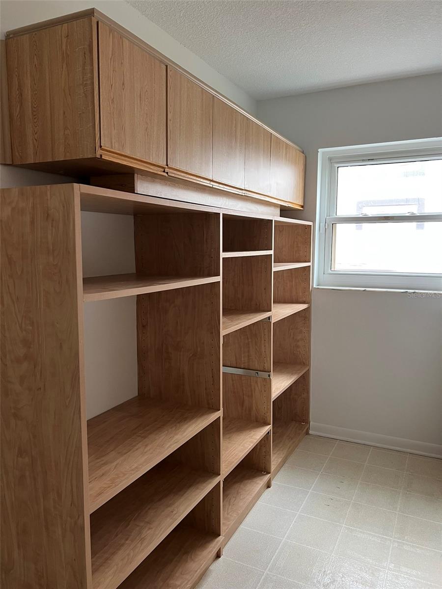 Laundry room storage