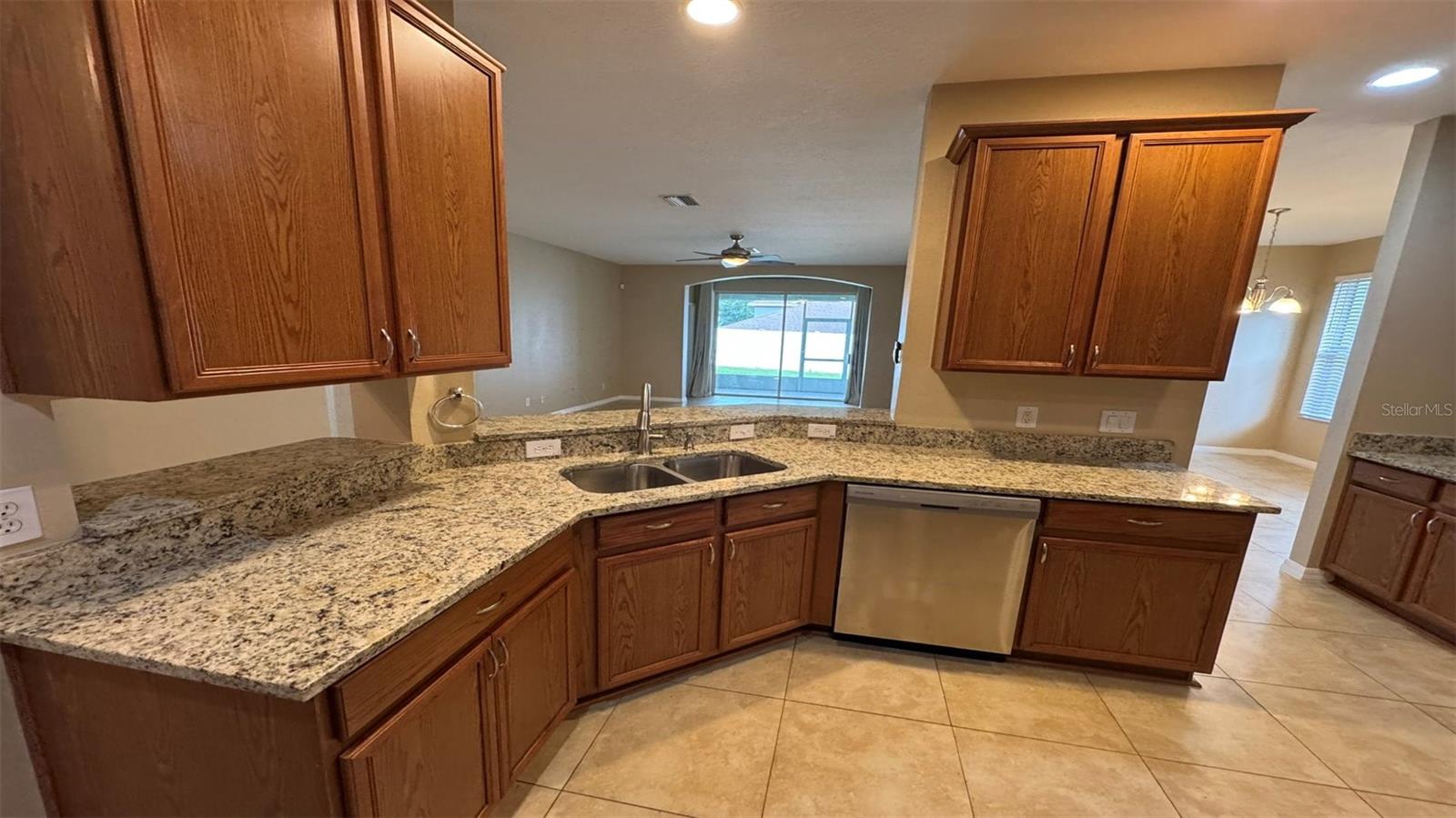 Kitchen (2)