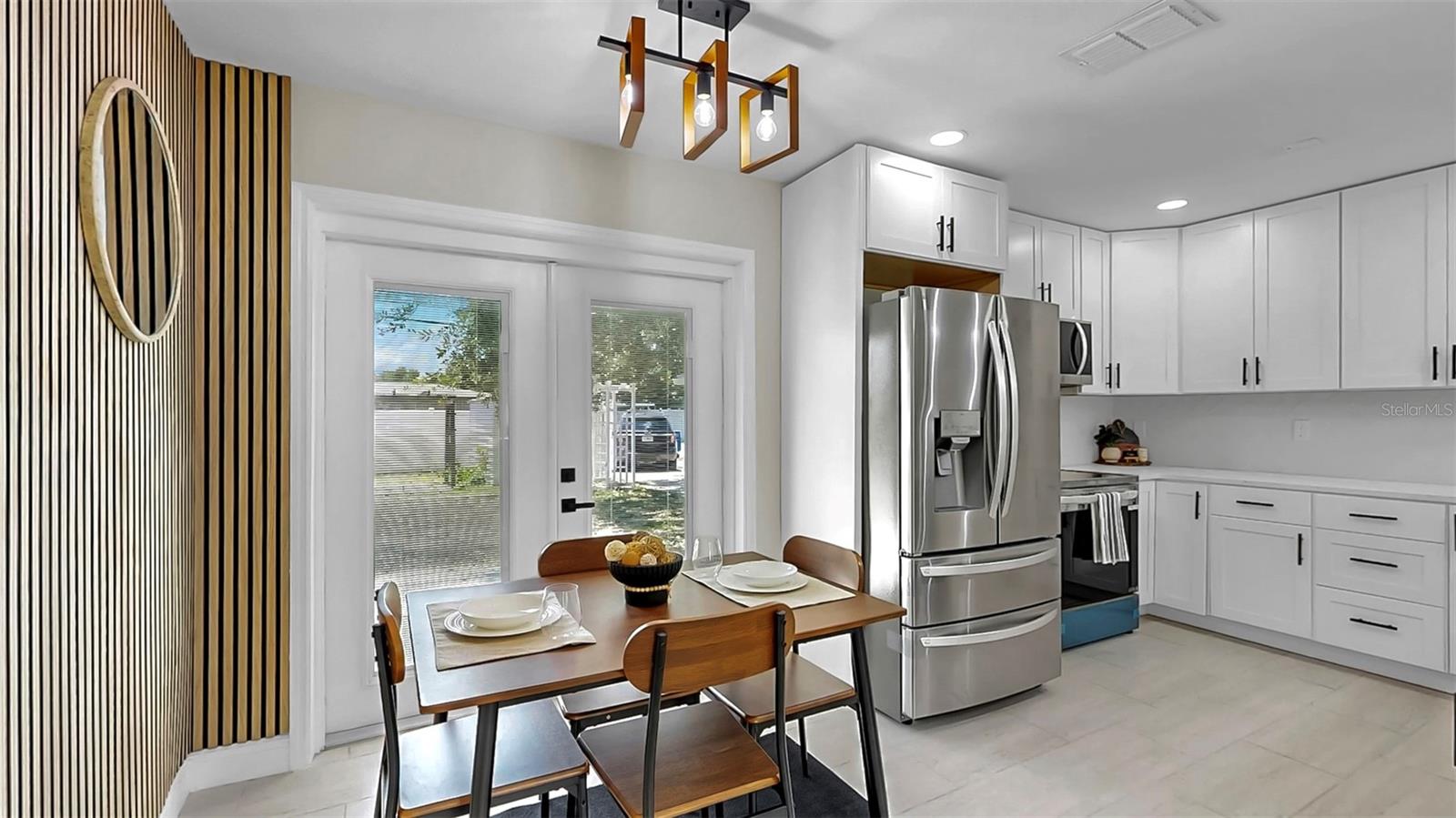 dining to kitchen