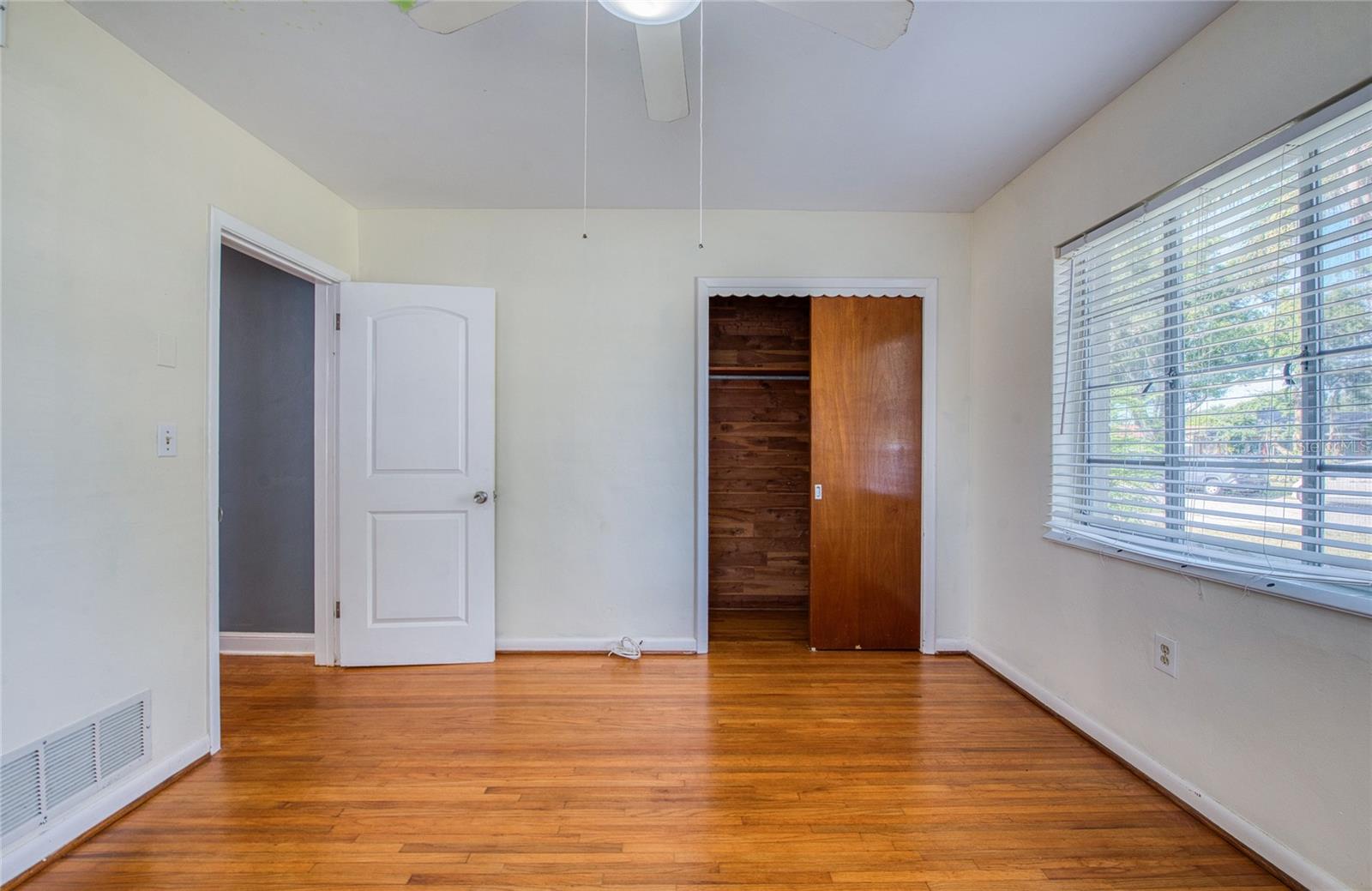 Bedroom 2 (1)