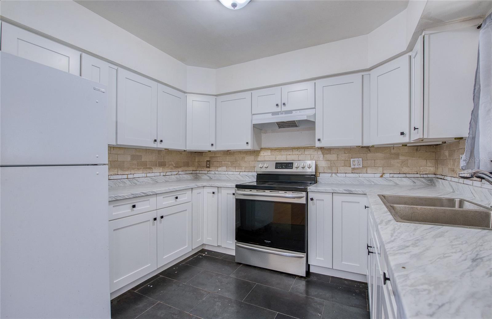 Kitchen (4)