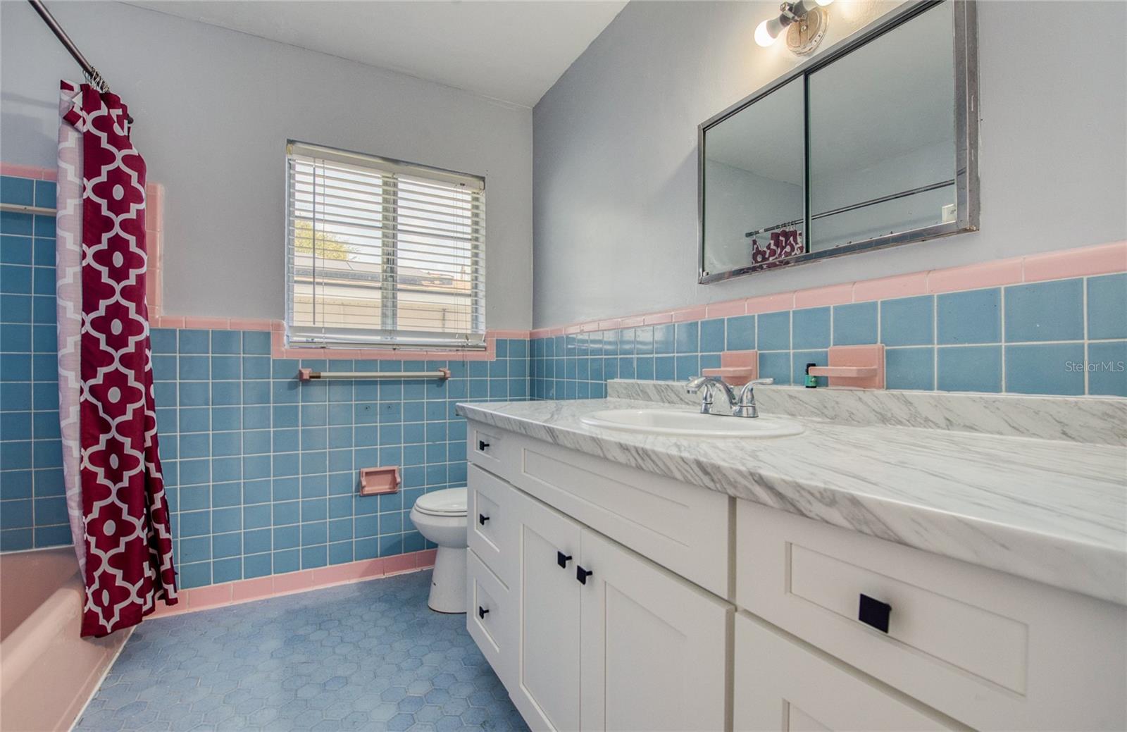 Bathroom 2 (1)